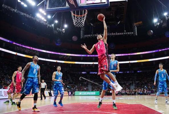 10人应战！切尔西伦敦德比1-1平阿森纳，阿尔特塔或调整阵容（伦敦德比：十人切尔西1-1逼平阿森纳，阿尔特塔或将调整阵容）